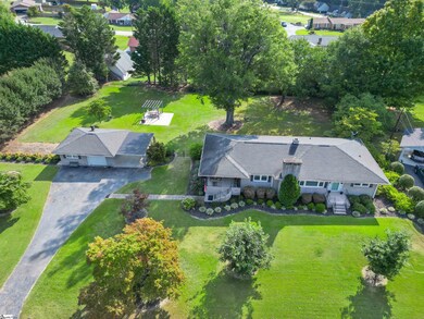 6 Walnut Ln, Travelers Rest, SC 29690 - photo 3