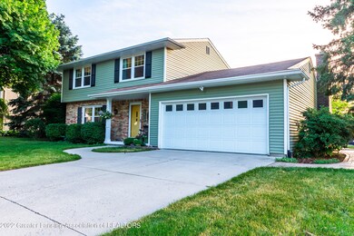 1415 Maycroft Rd, Lansing, MI 48917 - photo 3