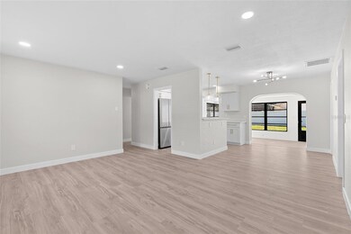 10095 Nassau Ct, Seminole, FL 33776 - photo 5