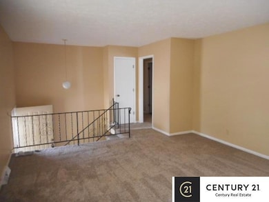 1029 Grenoble Dr, Bellevue, NE 68123 - photo 3