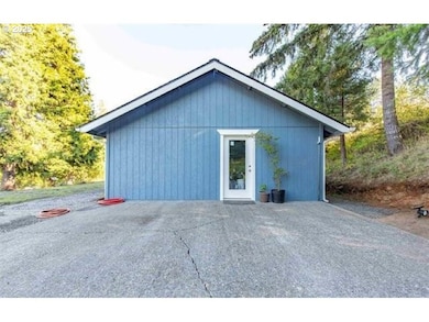 48232 Westoak Rd, Westfir, OR 97492 - photo 4