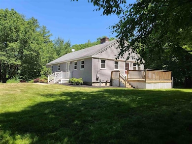 75 Whittier St, Newton, NH 03858 - photo 4