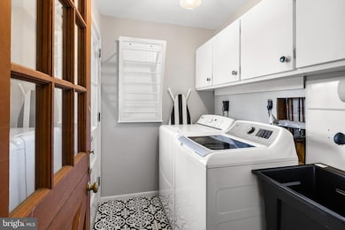 953 Locksley Ln, West Deptford, NJ 08096 - photo 7