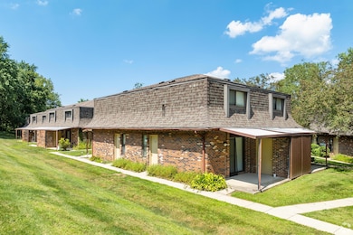 Creekbend & Chase Townhomes, Delaware, OH 43015 - photo 4