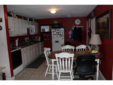 181N Capitol Hill Dr unit 181N, Londonderry, NH 03053 - photo 2