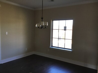 Separate breakfast room