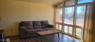 living room view to front yard