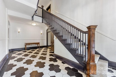 2501 Roswell Ave unit 105, Charlotte, NC 28209 - photo 3