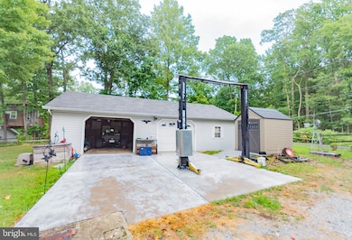 1227 Rolling Ln, Harpers Ferry, WV 25425 - photo 2