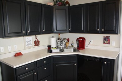 2137 Shiloh Dr, Columbus, IN 47203 - photo 4