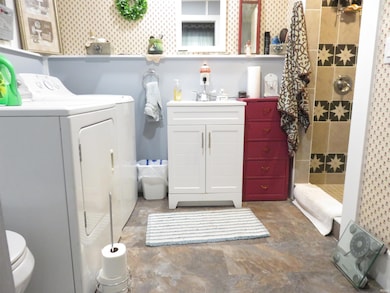 910 E 2nd St, Madison, IN 47250 - photo 7