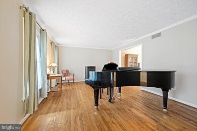 10951 Scaggsville Rd, Laurel, MD 20723 - photo 3