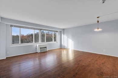 University Towers unit 3B, New Haven, CT 06511 - photo 3