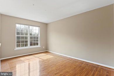 7308 Rocky Creek Dr, Columbia, MD 21046 - photo 6