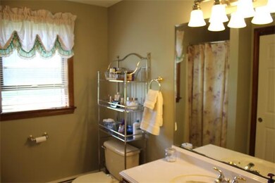 39 Forge St, Feeding Hills, MA 01030 - photo 7