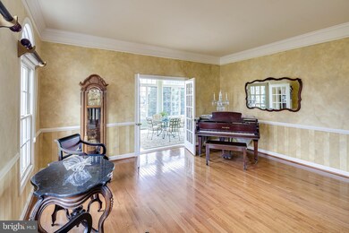 11013 Hidden Fox Ct, Ellicott City, MD 21042 - photo 7