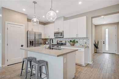 9276 Desert Pearl Ave, Las Vegas, NV 89148 - photo 4