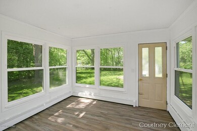 691 Wells St NE, Grand Rapids, MI 49525 - photo 6