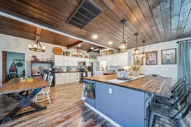 11-web-or-mls-58251-e-220-rd