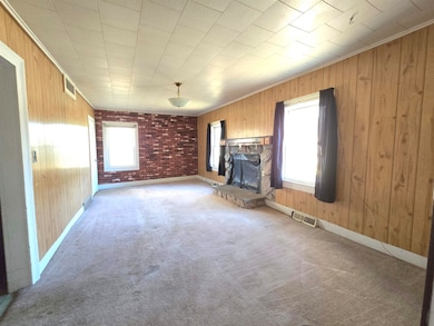 315 S Main St, Plainfield, WI 54966 - photo 4