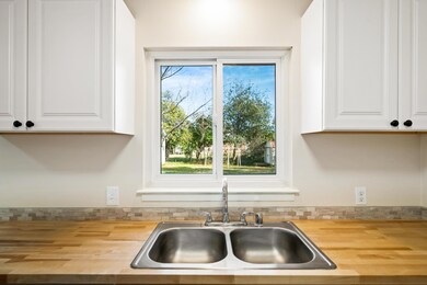 2945 West Way, Redding, CA 96002 - photo 7