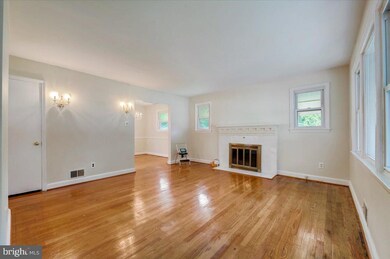 6501 Bock Rd, Oxon Hill, MD 20745 - photo 4