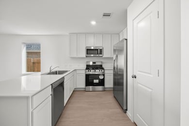 2115 Mosaic Valley Ct, Angleton, TX 77515 - photo 3