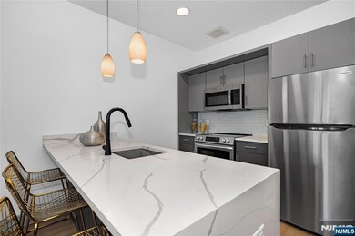 1435 10th St unit 208, Fort Lee, NJ 07024 - photo 6