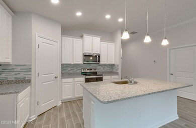 6068 Patriots Landing Ln, Jacksonville, FL 32244 - photo 4