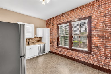 3010 Avenue Q unit 3, Galveston, TX 77550 - photo 7