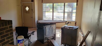 2057 Leona St, Longview, TX 75601 - photo 5