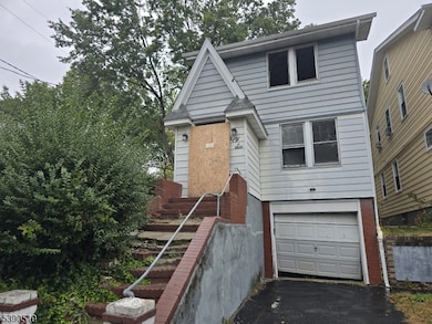 56 Fair St, East Orange, NJ 07017 - photo 4