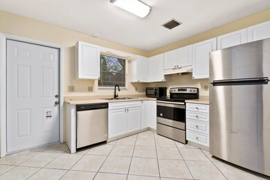 2018 S 10th St unit D, Fort Pierce, FL 34950 - photo 6