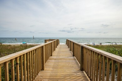 Pier Pointe 4B1-8