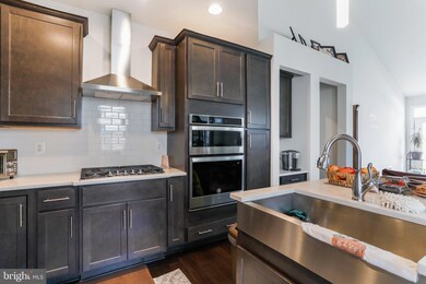 20228 Huntington Ct, Hagerstown, MD 21742 - photo 6