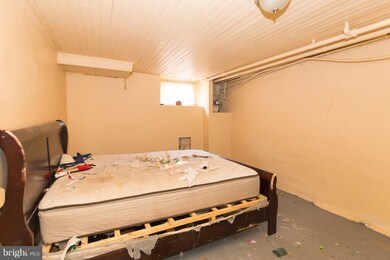 814 N Streeper St, Baltimore, MD 21205 - photo 4