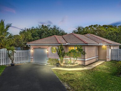 13400 NW 5th Ct, Plantation, FL 33325 - photo 2