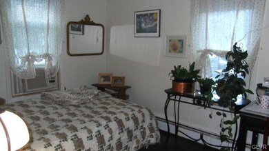 bedroom 2 -- photo 2