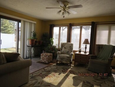 219 Harrison Ct, Greentown, IN 46936 - photo 3