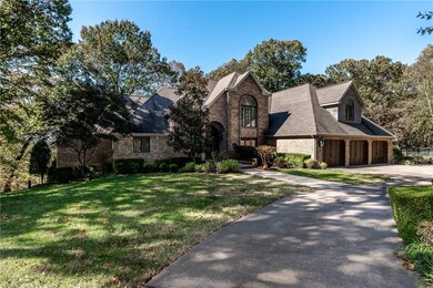 4.53 acres of privacy