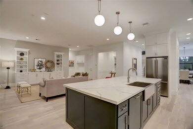 1435 Curtin St, Houston, TX 77018 - photo 5