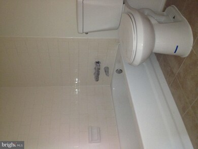 7576 Cherry Ln, Laurel, MD 20707 - photo 3