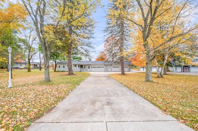 18751 16 Mile Rd, Big Rapids, MI 49307 - photo 2