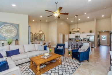 3339 N Carriage Ave, Fresno, CA 93727 - photo 5