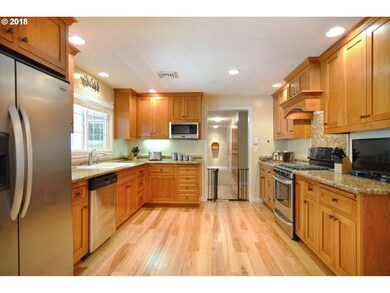 2733 Sarah Ln, Eugene, OR 97408 - photo 7