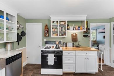 250 Lowden St, Pawtucket, RI 02860 - photo 6