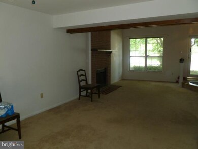 5645 Newtone Ct, Woodbridge, VA 22193 - photo 7