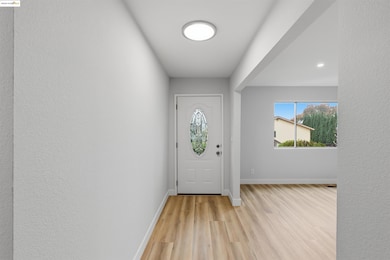 3640 Sun View Terrace, Concord, CA 94520 - photo 4