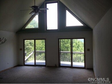 337 Deer Track Ln, Burnsville, NC 28714 - photo 2