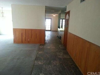 entry way to living room and family room